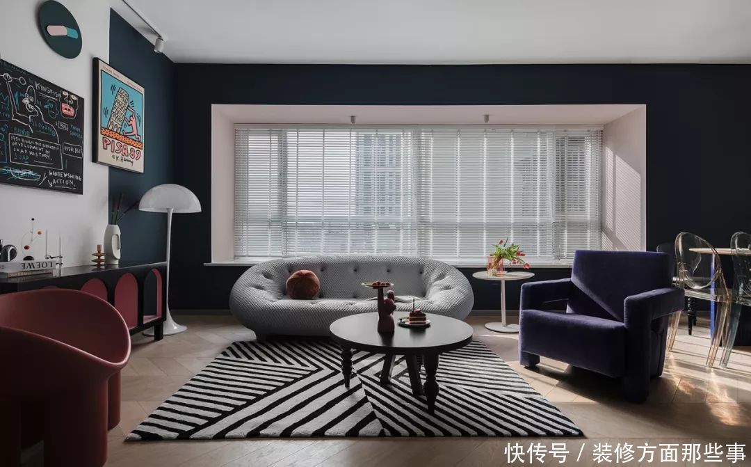 三居|90平个性三居装修,这样的隐形门设计,还是头一次见!