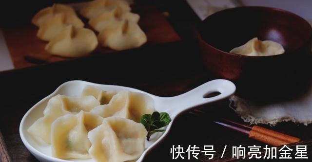 鲜美多汁的鲅鱼馅饺子，皮薄馅大，鱼肉鲜嫩还不腥！