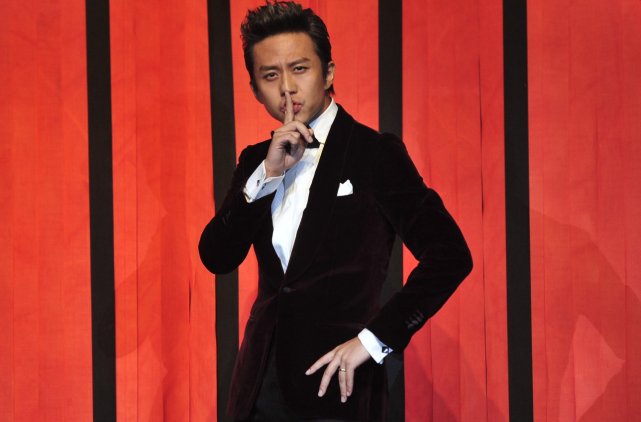 鄧超上選秀節目活成主角！2個表情爆紅，張藝興當初的話再添實錘