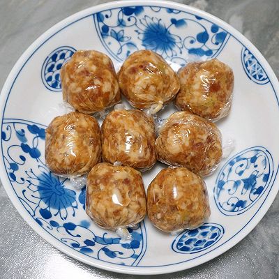 猪油|榨菜咸蛋黄鲜肉月饼