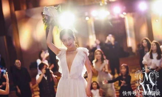 美图|阿娇婚礼高清美图来袭, 哭得眼红红的新娘子还是很美啊