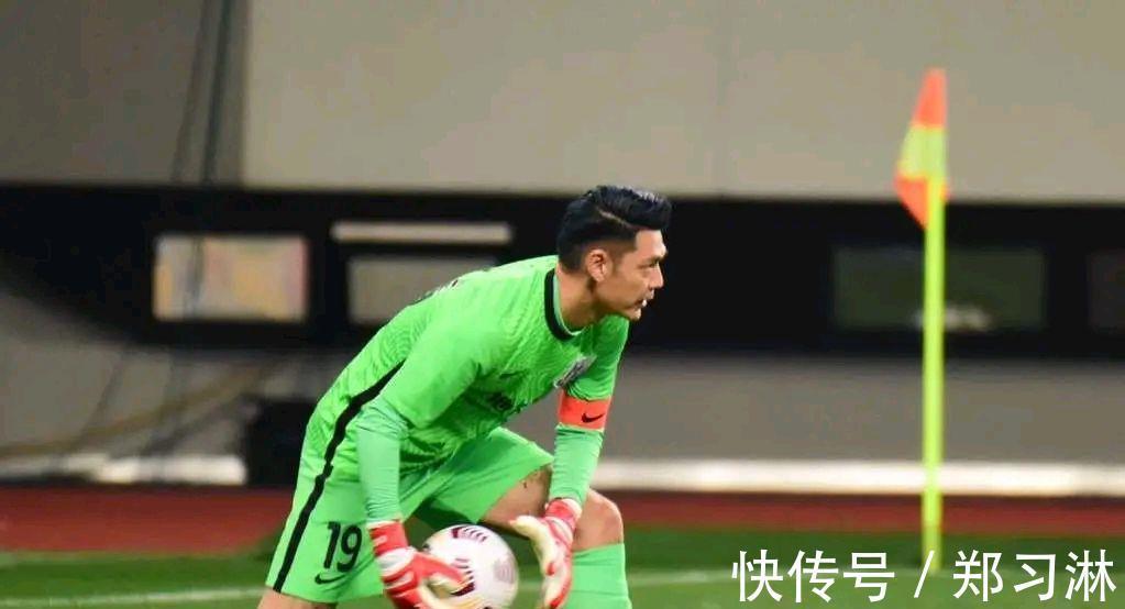 国家队|国足的入选新规,对李霄鹏来说是助力,并非是出难题