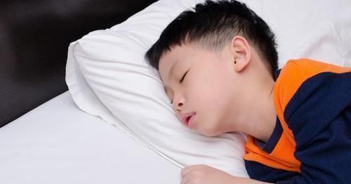 增长速度|孩子“骨线闭合”前,会有3个信号,家长早知道娃身高还能窜一窜