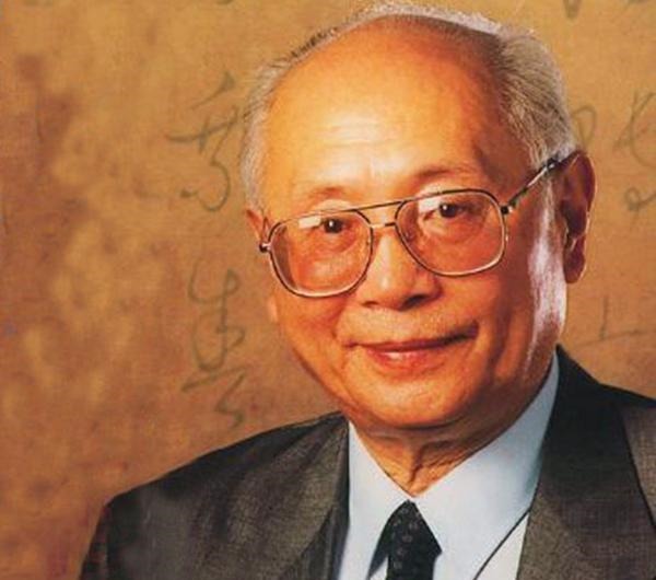 男子死后留包破纸,多年后却知是值10亿文物,儿子当即无偿上交