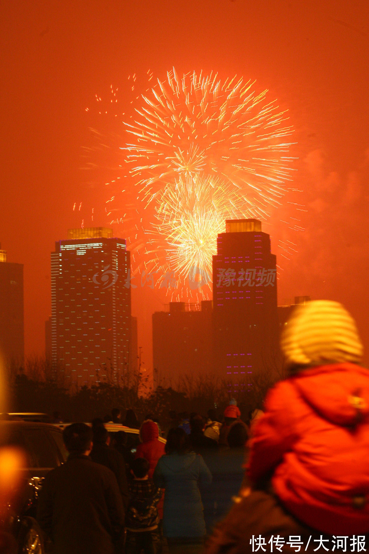 白周峰|郑州记忆：那些年，我们一起看过的焰火……