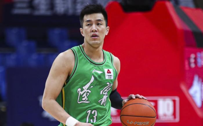 林书豪|CCTV5直播！辽宁战首钢不留情面，杨鸣兑现承诺，大外援硬扛双塔