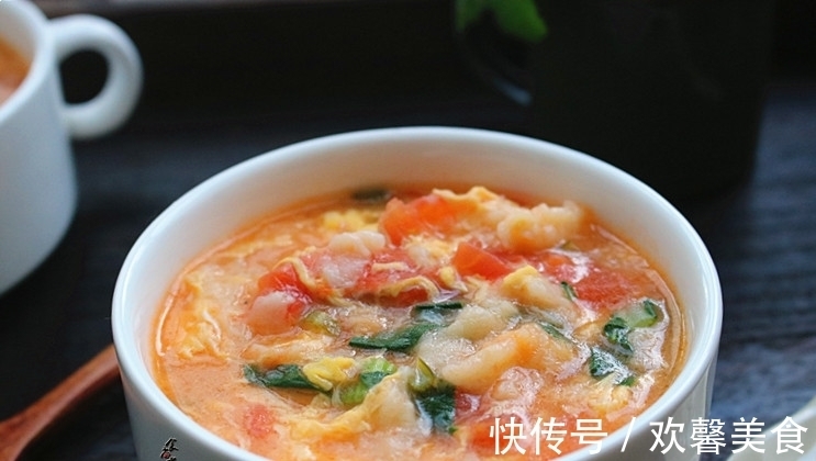 面疙瘩|此款早餐很简单,好吃易消化,不需揉面,拌一拌,煮一煮就搞定