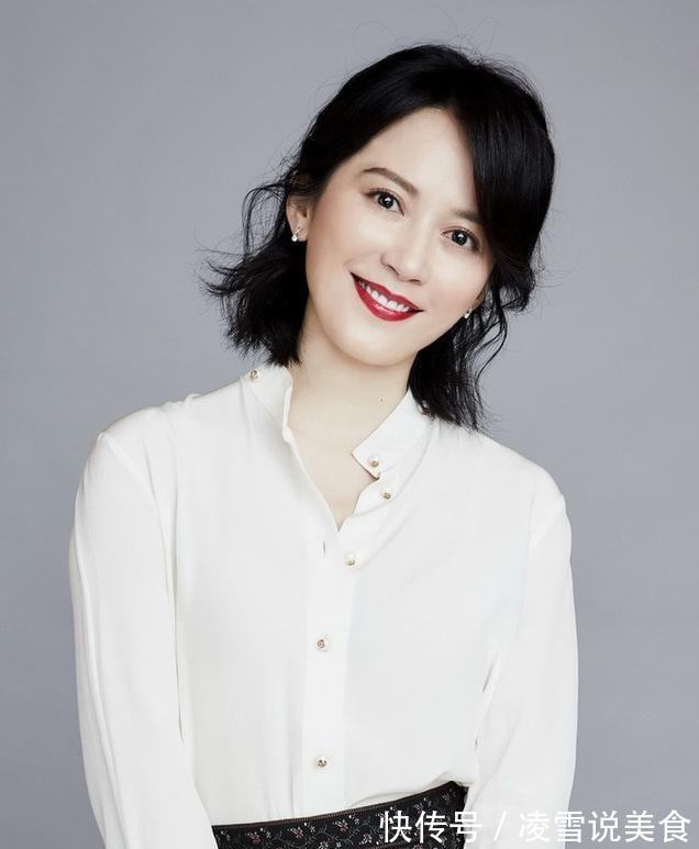 波浪卷 女人过了50就放弃''黑直发''!换上这5种发型,显小10岁都不止