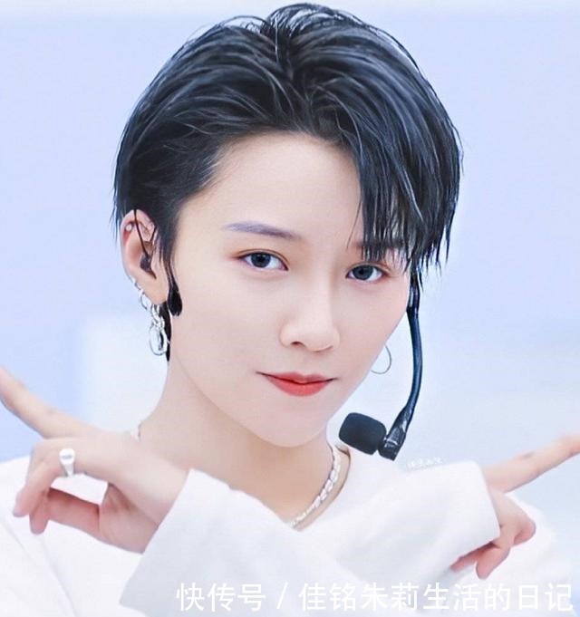 《青2》排名大变动，虞书欣名次退步，喻言第二，她终于登顶