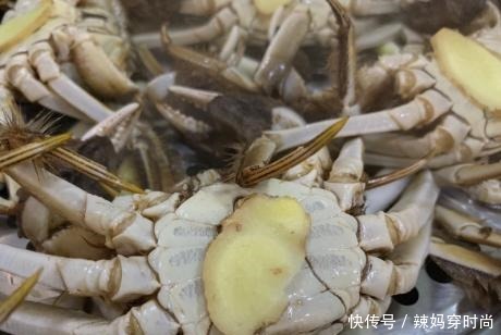 冷水|蒸螃蟹时,有人热水蒸有人冷水蒸,做错了,螃蟹掉腿还腥味重