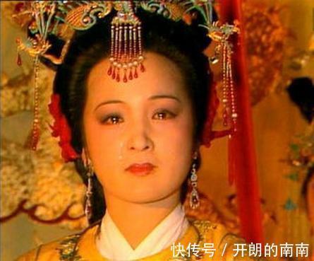 元春|她入宫二十年却没有子嗣, 瞧不上林黛玉, 最后死于宫斗