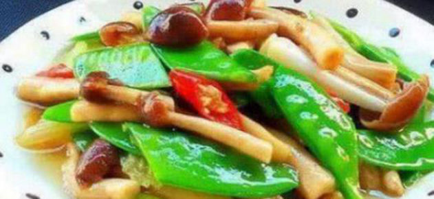 美食精选:茶树菇炒荷兰豆,红烧带鱼,蚝油手撕包菜,白菜豆腐的做法