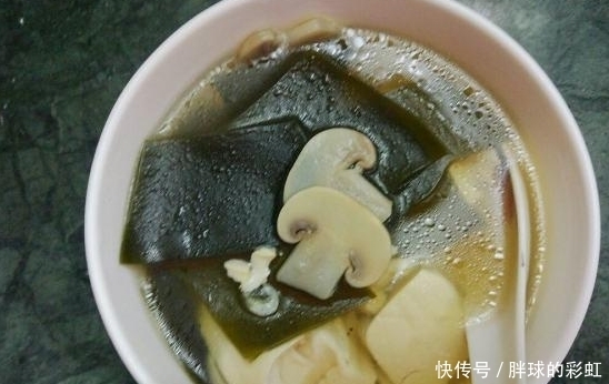 美食推荐：香辣牛排，海带豆腐汤，拌苦瓜，白菜豆腐锅