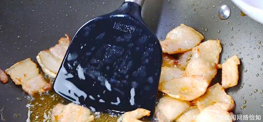 白菜炖豆腐|白菜豆腐超好吃的做法,饭店大厨教你诀窍,上桌后连汤汁都不剩