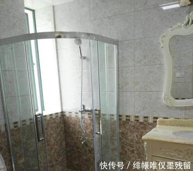 完工|老公硬把全房贴“虎皮纹”瓷砖，硬装完工后我懵了！谁见过！