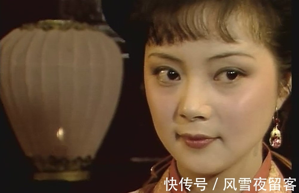 王熙凤|为何王熙凤冷淡薛宝钗,偏袒林黛玉?看她们所受的教育就知道了