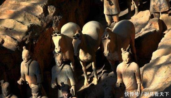 将东方六国|二十二岁亲政的嬴政为何能统一六国,出土的远程武器,揭开了谜底
