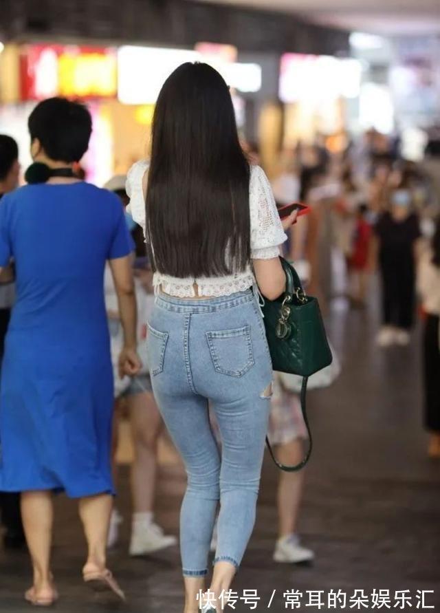 服装|如何搭配服装?粉白为减龄淑女,适合约会和购物
