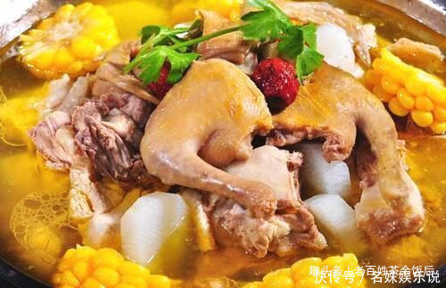 做法|炖鸡时,有人焯水,有人直接炖,都不对!教你正确做法,太香了