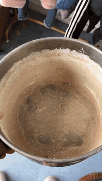 |搞笑GIF:这是一条神奇的裙