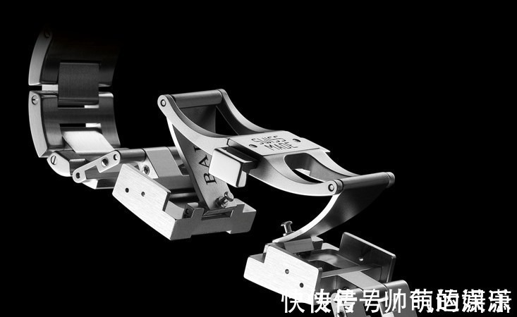 自体 波尔表的防磁性能,堪称最坚固耐用的腕表典范