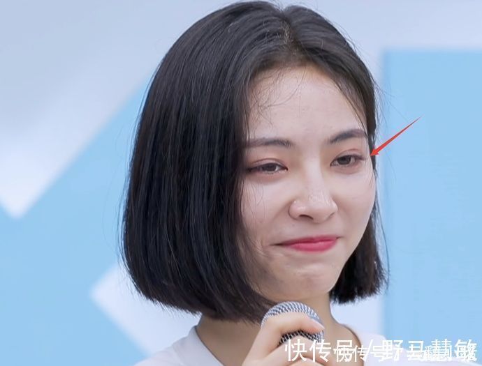 ell许佳琪数次被Ella打断，谁注意她下意识举动难怪她排名第9