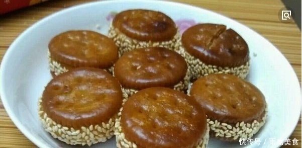 做出|你做的南瓜饼不香甜,味道差?告诉你有诀窍,做出的饼子金黄软糯