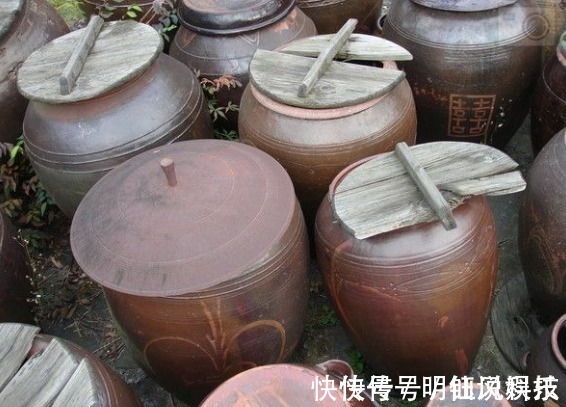 4种食物别怕过期，放的越久越值钱，第一种卖得比黄金还贵，莫扔