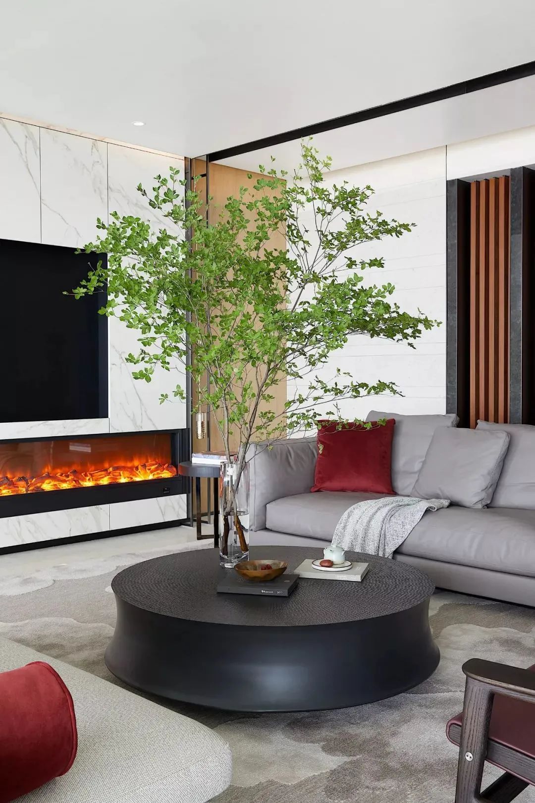 书桌|380㎡现代，返璞归真、朴素从容，这样的设计令人很轻松