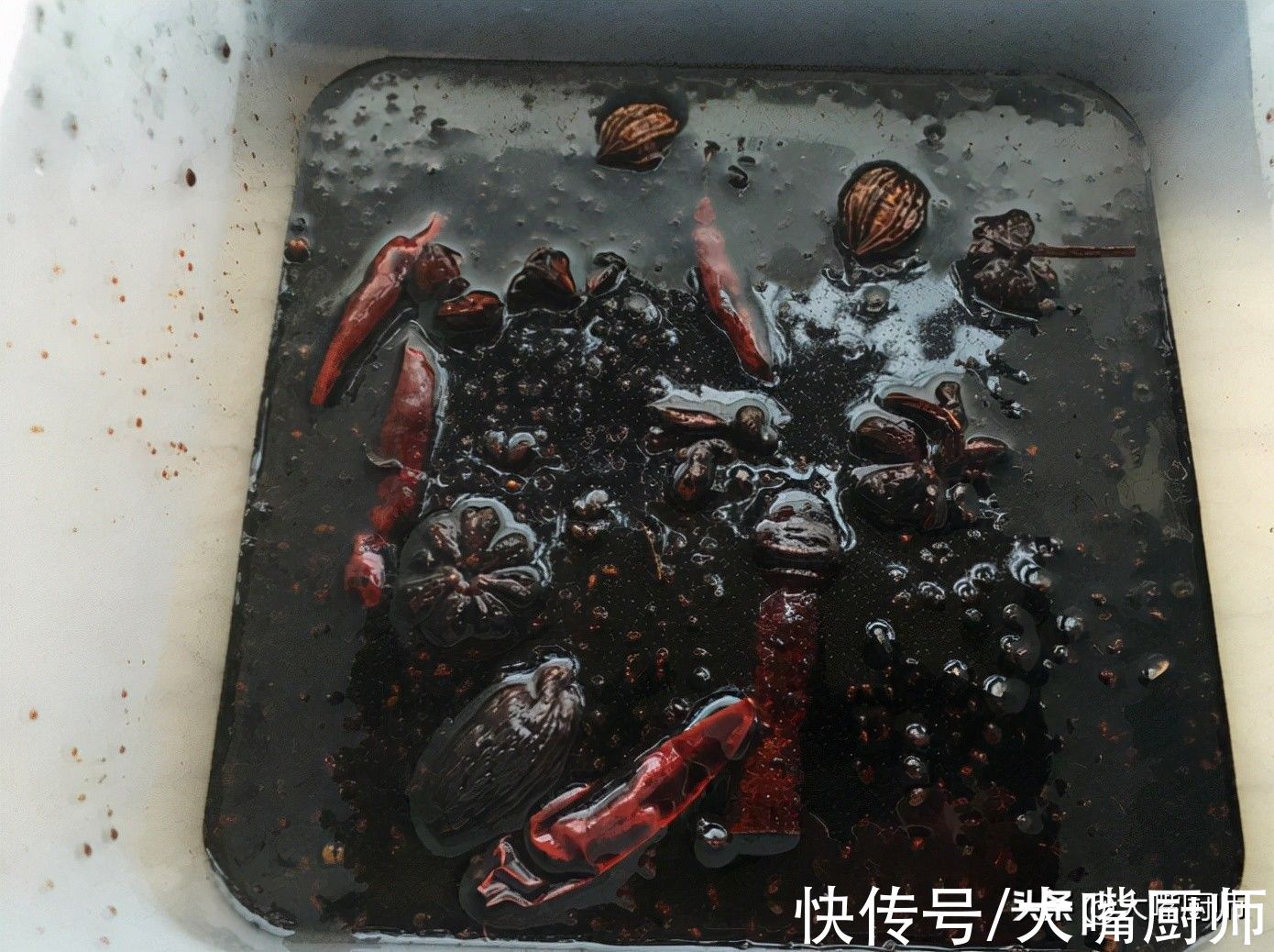 没条件熏腊肉？可以做做酱油肉，用了30年的配方，比腊肉更软更香