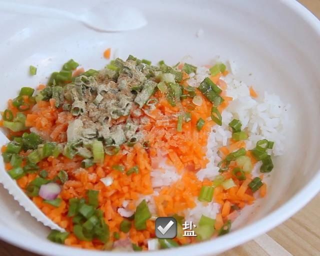 早餐|剩米饭这样做早餐,喷香焦脆,大人小孩都爱吃