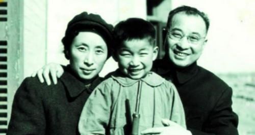 最让人|黄埔军校最让人头疼的学生,也是黄埔众多学生的克星!此人是谁