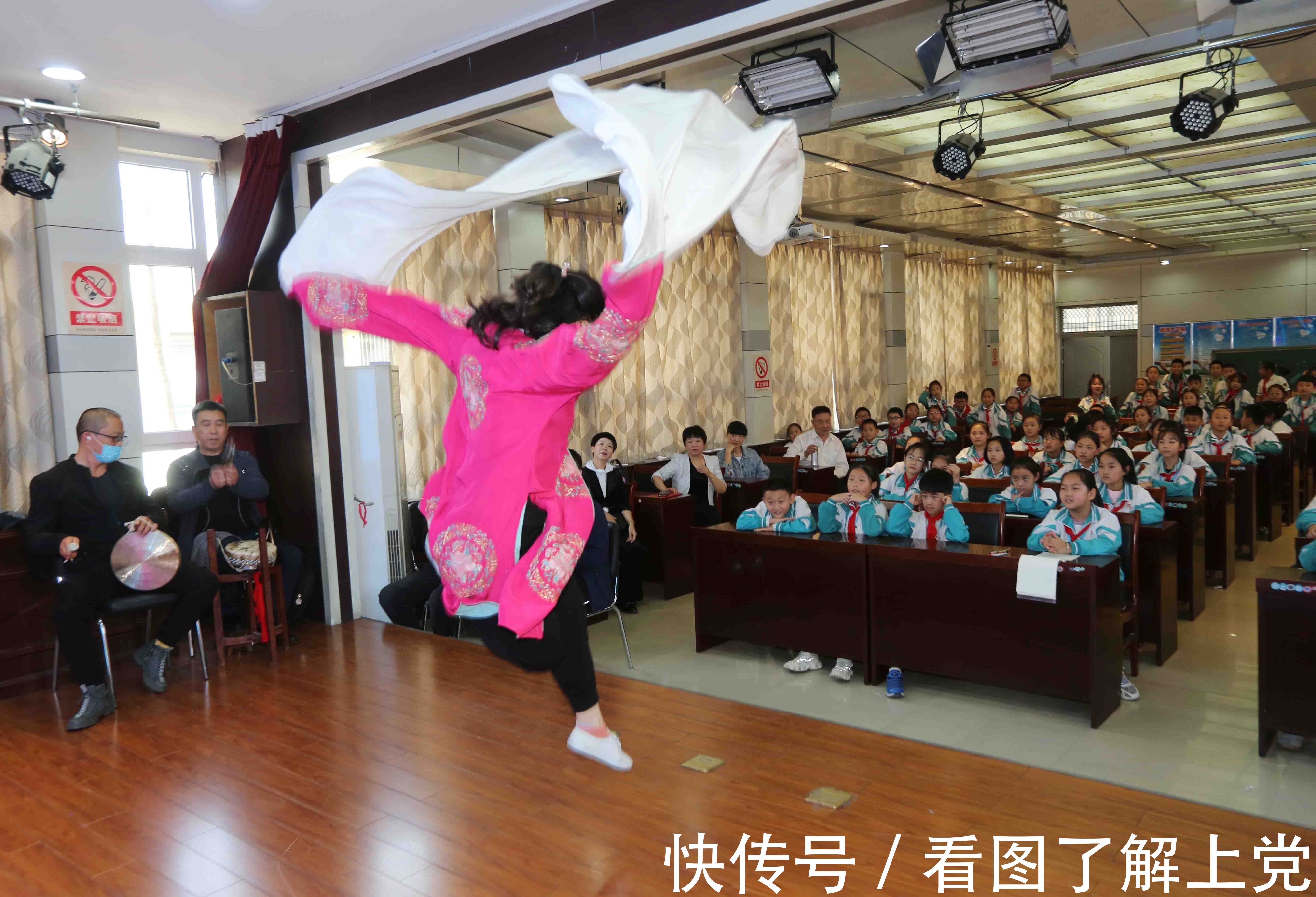 实验小学!【戏曲进校园·非遗在传承】走进长治市实验小学
