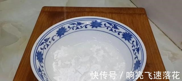 糯米水|芝麻糯米粉这样做,大勺一搅,做出好吃的软糖片,平时待客全靠它!