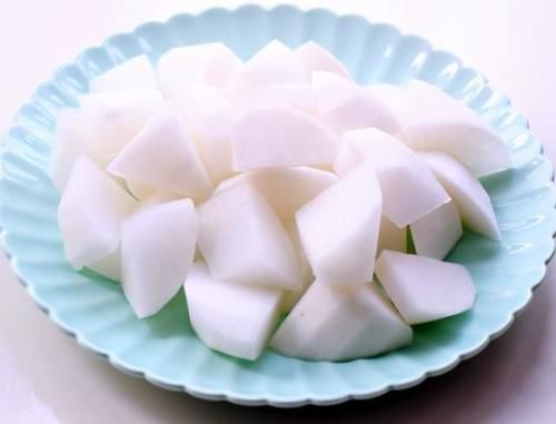 萝卜羊肉煲的这个做法，关键一步做好了，不腥也不膻，软烂更入味