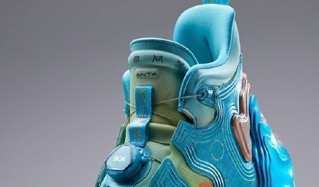 鞋款 售价直追Yeezy市值超过Adidas,这家国产鞋厂要放大招