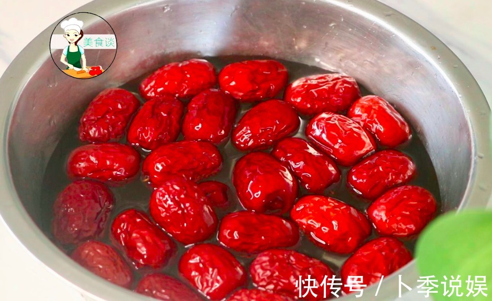 红枣|红枣此做法,一次蒸一锅,营养又解馋,女人常吃,增强体质不怕冷
