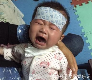 奶粉|6个月宝宝肠坏死,医生警告:2种辅食别再吃,奶粉顺序别颠倒