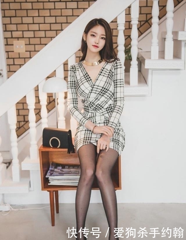 小姐姐爱穿包臀裙,穿出女人的精致与时尚,散发个性魅力