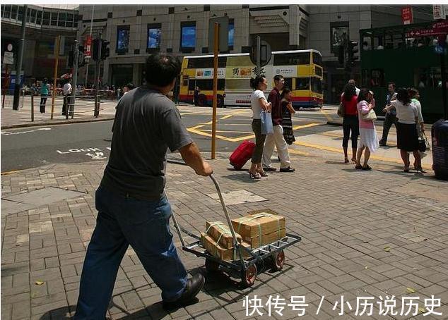 商业街|登录商铺陷入“窘境”:卖不掉,租不出,投资者成“接盘侠”!