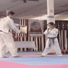 |搞笑GIF趣图:当你和男友聊天突然生气的时候!