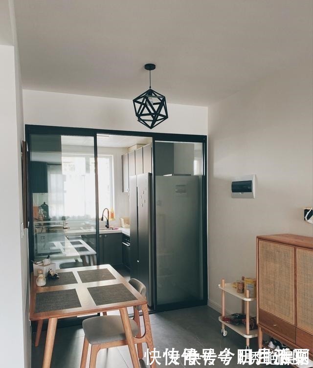 储物空间|第一次见这样的装修,全屋不做吊顶,真心羡慕,忍不住给大家晒晒!