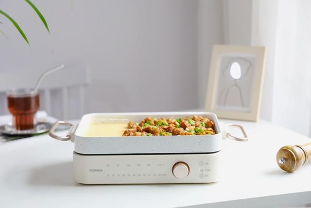 冷飕飕的天气,适合吃顿热腾腾的韩国芝士铁板辣炒鸡