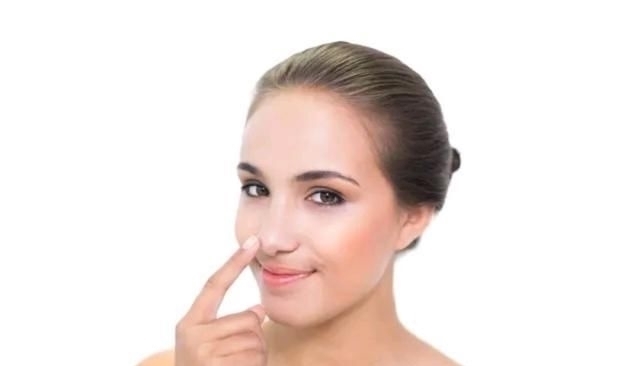 鼻子里面挤出来“白色小芝麻”，越挤越畅快？劝你别乱挤了