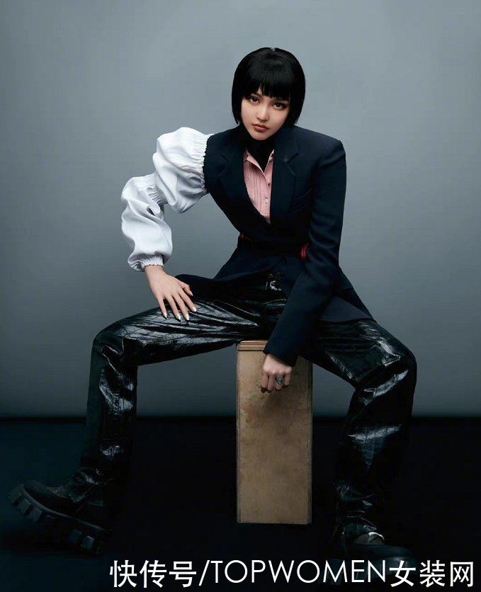 周扬青时尚质感在线,嘻哈甜美潮酷风时髦又个性,这穿搭真绝了