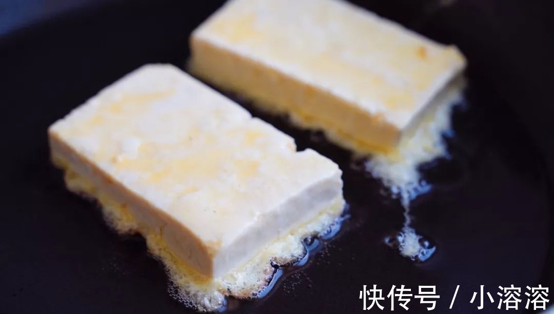 酸甜汁|做豆腐时多加一个鸡蛋,外皮酥脆,酸甜可口,家里人都喜欢吃!