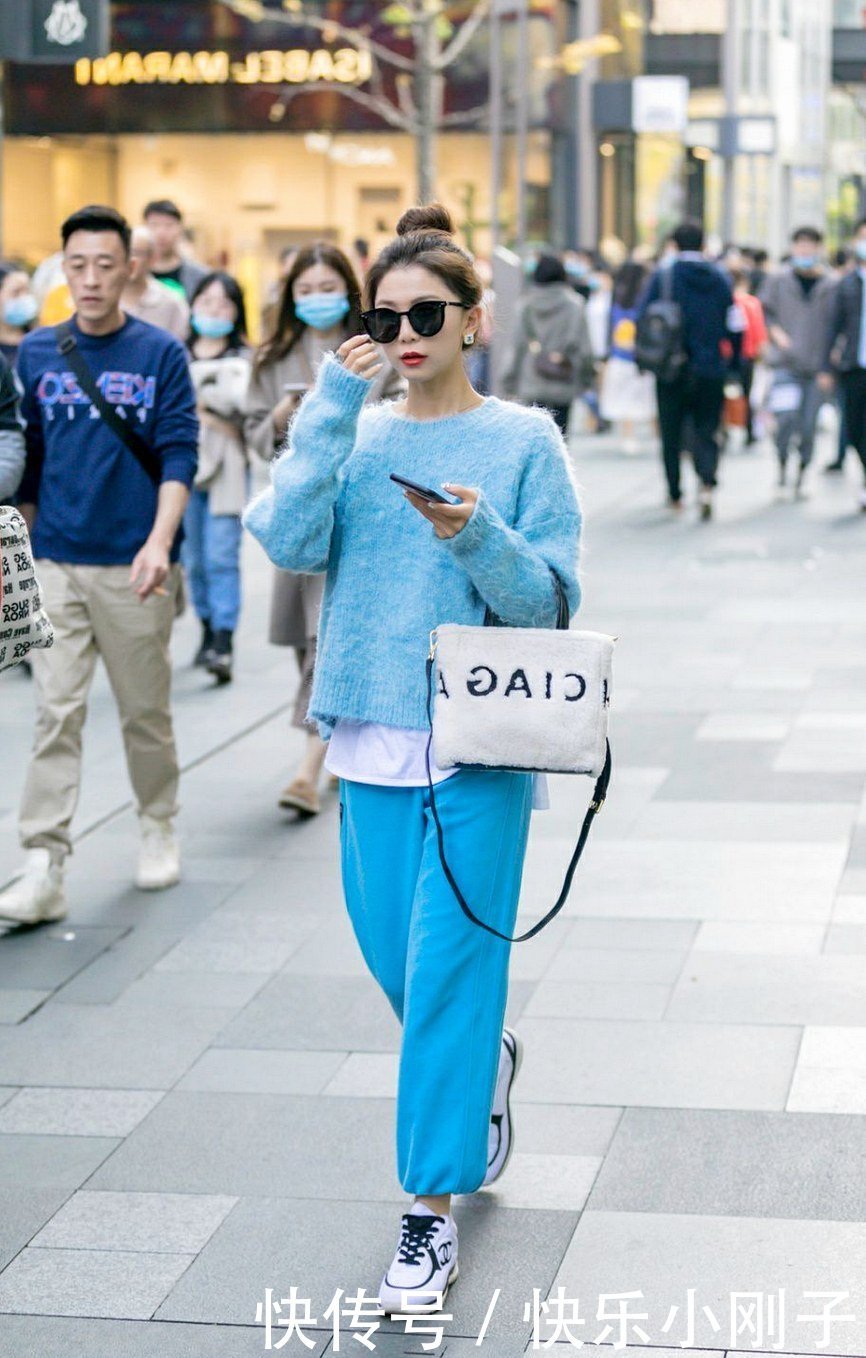 小粗腿的救赎单品来了，一条冬天的长裤，就是这么飒爽英姿