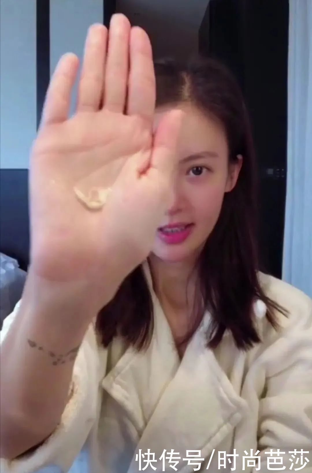 恋爱时红着脸叫可爱，其他时候咱们还是省省吧