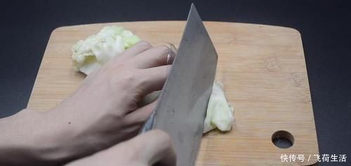 厨房|你家有废旧的塑料瓶吗?这个用途太棒了,花钱都买不到,涨知识了