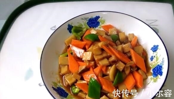 杏鲍菇|一道非常好吃又下饭的家常素菜,简单易做,鲜嫩多汁,营养又丰富